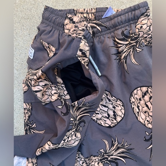 Men's YoungLA Swim Shorts Multicolor Pineapple L String Pocket Mesh Surf Beach - Picture 7 of 13